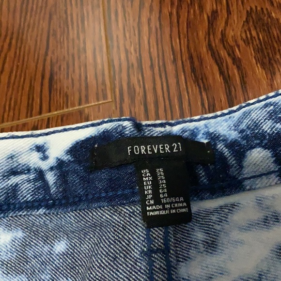 Forever 21 Acid Wash High Waisted Jeans - Picture 3 of 4